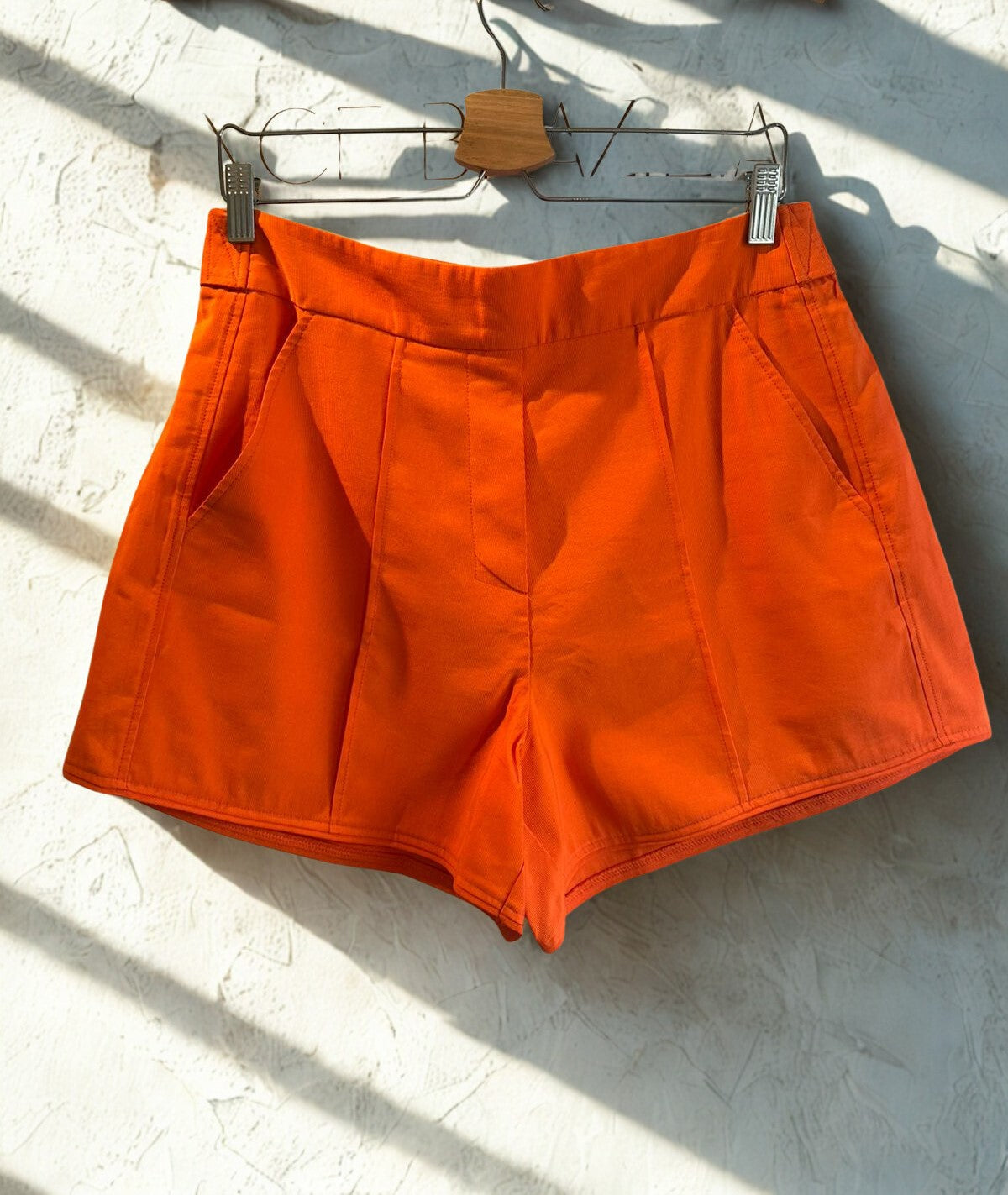 SHORTS OPEN